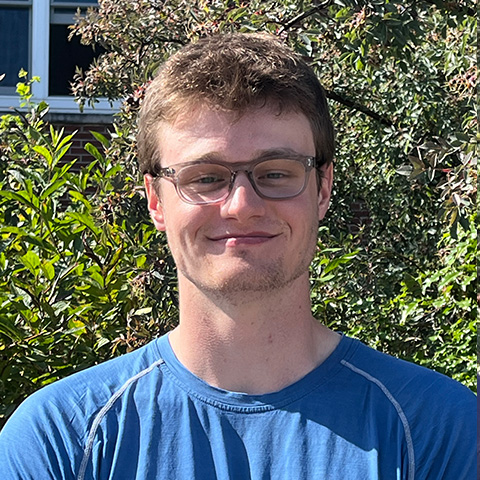 Headshot of Elliot Puttkammer Saxen